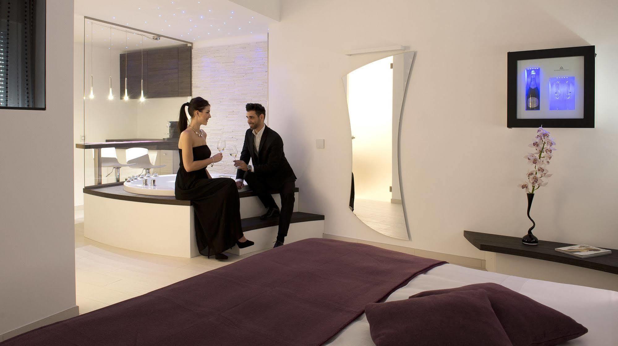 Aparthotel Duomo Milano Ngoại thất bức ảnh